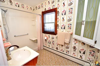 304 Rood Avenue, Windsor, CT 06095 - Photo 23