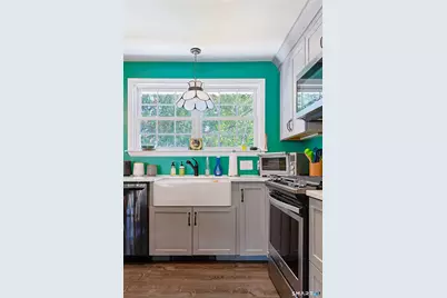 94 Mathews Street, Stamford, CT 06902 - Photo 9