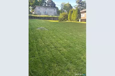275 Scott Road, Waterbury, CT 06705 - Photo 3