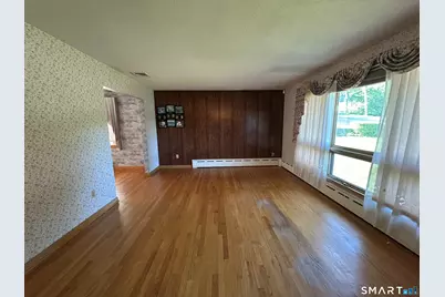 275 Scott Road, Waterbury, CT 06705 - Photo 13