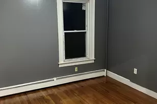 60 S Whitney St, Hartford, CT 06106 - Photo 9