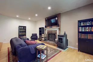 19 Bittersweet Ln, Burlington, CT 06013 - Photo 9