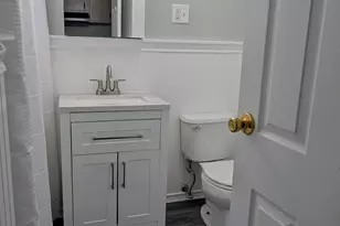 25 Ellsworth St, Bridgeport, CT 06605 - Photo 5