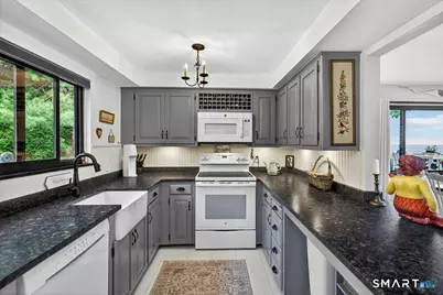 23 Harbour Village #A, Branford, CT 06405 - Photo 9