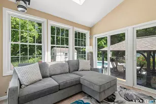 35 Pheasant Ln, Hamden, CT 06518 - Photo 13