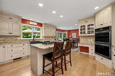 29 Woodridge Lane, New Fairfield, CT 06812 - Photo 3