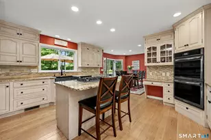 29 Woodridge Ln, New Fairfield, CT 06812 - Photo 3