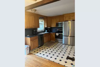 47 Robin Street, Bristol, CT 06010 - Photo 9
