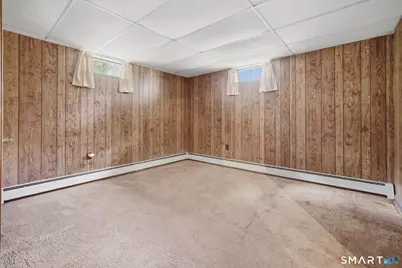 32 Chris Drive, Montville, CT 06382 - Photo 35