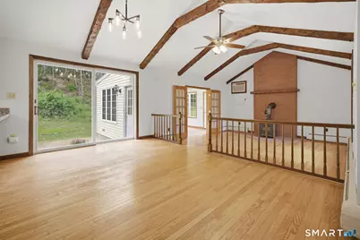 32 Chris Drive, Montville, CT 06382 - Photo 3