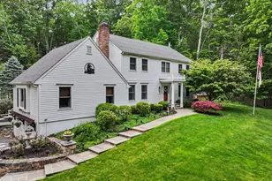 9 Fox Hollow Ln, Newtown, CT 06482 - Photo 3