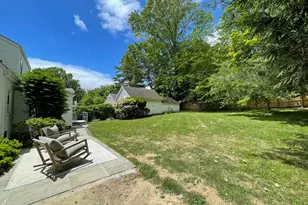 48 Hilton St, Darien, CT 06820 - Photo 25
