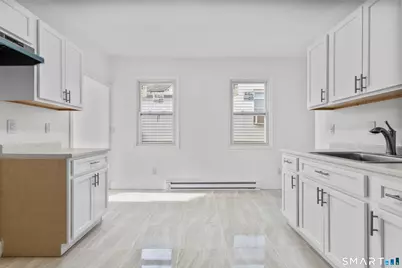 16 Vermont Street, Waterbury, CT 06704 - Photo 23