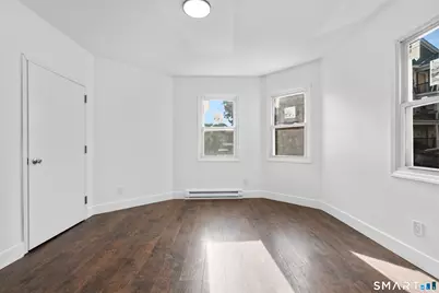 16 Vermont Street, Waterbury, CT 06704 - Photo 11