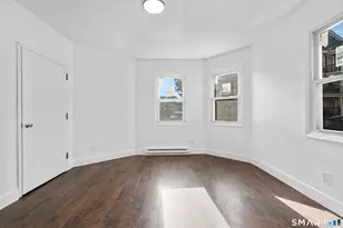 16 Vermont St, Waterbury, CT 06704 - Photo 11