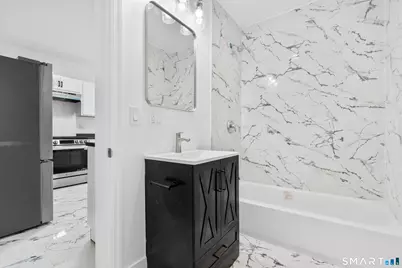16 Vermont Street, Waterbury, CT 06704 - Photo 7