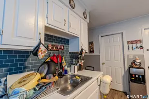 82 Greenwood St, Naugatuck, CT 06770 - Photo 11