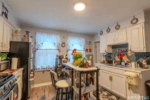 82 Greenwood St, Naugatuck, CT 06770 - Photo 9