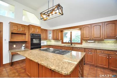 113 Kimberly Drive, Manchester, CT 06040 - Photo 9