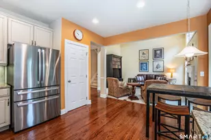 15 Chaplin St, Newington, CT 06111 - Photo 9