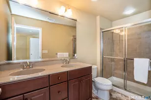 15 Chaplin St, Newington, CT 06111 - Photo 19