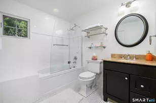 64 Sanford Ln, Stamford, CT 06905 - Photo 19