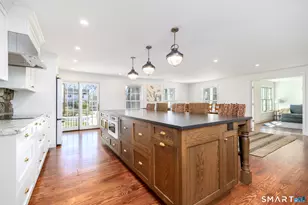 64 Sanford Ln, Stamford, CT 06905 - Photo 3