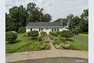 15 Sherwood Circle, Manchester, CT 06042 - Photo 1