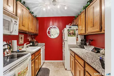 136 Kane Street #C5, West Hartford, CT 06119 - Photo 11