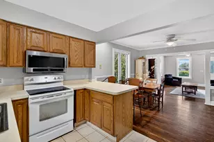 74 Vivian St, Waterford, CT 06385 - Photo 19