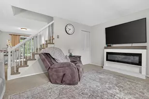 127 Black Point Rd, East Lyme, CT 06357 - Photo 5