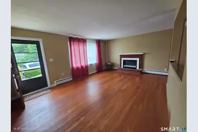 83 Sunnybrook Bend, Waterbury, CT 06708 - Photo 9
