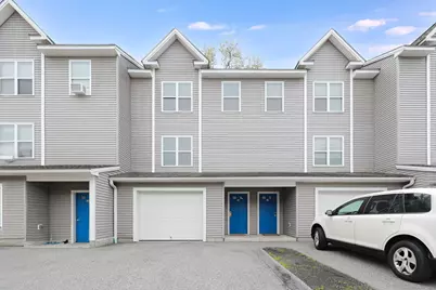 62 Chestnut St Extension #3, Danbury, CT 06810 - Photo 3