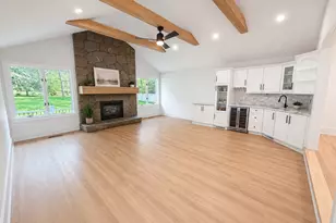 29 Flint Rock Rd, Stamford, CT 06903 - Photo 7