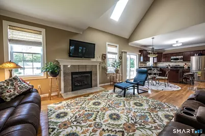 72 Annello Way, Middletown, CT 06457 - Photo 5
