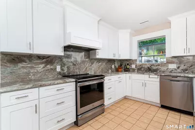 316 Lansdowne #316, Westport, CT 06880 - Photo 13