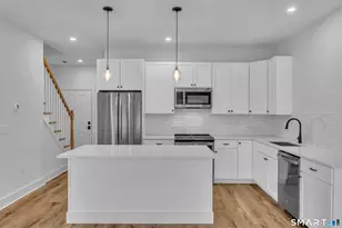 138 Boston Post Rd, East Lyme, CT 06333 - Photo 9