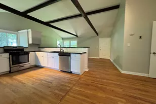 95 Riverside Dr, Hamden, CT 06518 - Photo 5