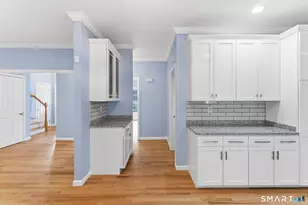 16 Harvest Ln, Bloomfield, CT 06002 - Photo 13