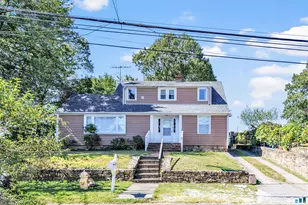 86 Vanguard St, Bridgeport, CT 06606 - Photo 1