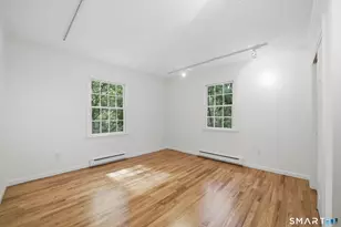 156 W Haviland Ln, Stamford, CT 06903 - Photo 23