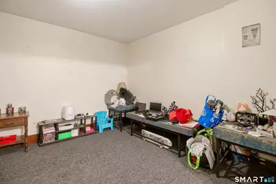182 Vauxhall Street, New London, CT 06320 - Photo 11