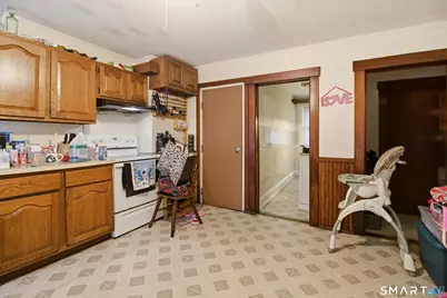 182 Vauxhall Street, New London, CT 06320 - Photo 7