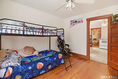 182 Vauxhall Street, New London, CT 06320 - Photo 25
