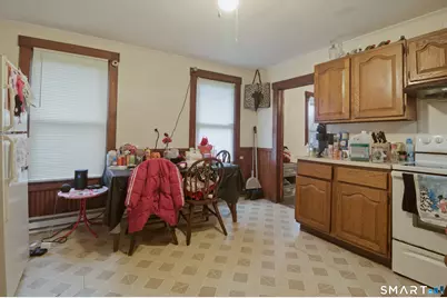 182 Vauxhall Street, New London, CT 06320 - Photo 5