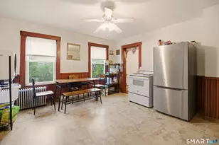 182 Vauxhall St, New London, CT 06320 - Photo 3