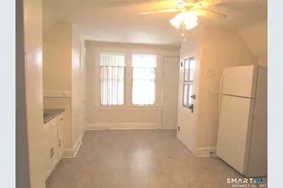 158 Scofield Avenue #3rd floor, Bridgeport, CT 06605 - Photo 7
