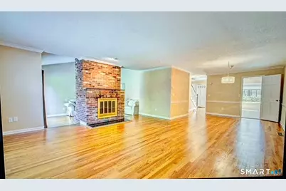 136 Tunxis Village #136, Farmington, CT 06032 - Photo 3