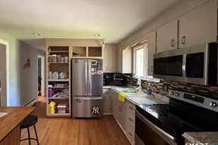 264 South St, Windham, CT 06226 - Photo 9