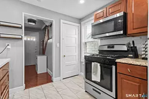 182 Deforest Ave, Bridgeport, CT 06607 - Photo 15